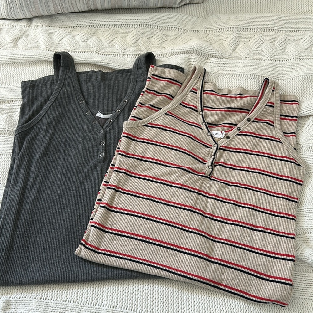 All in Favor Midi Dress size medium bundle
